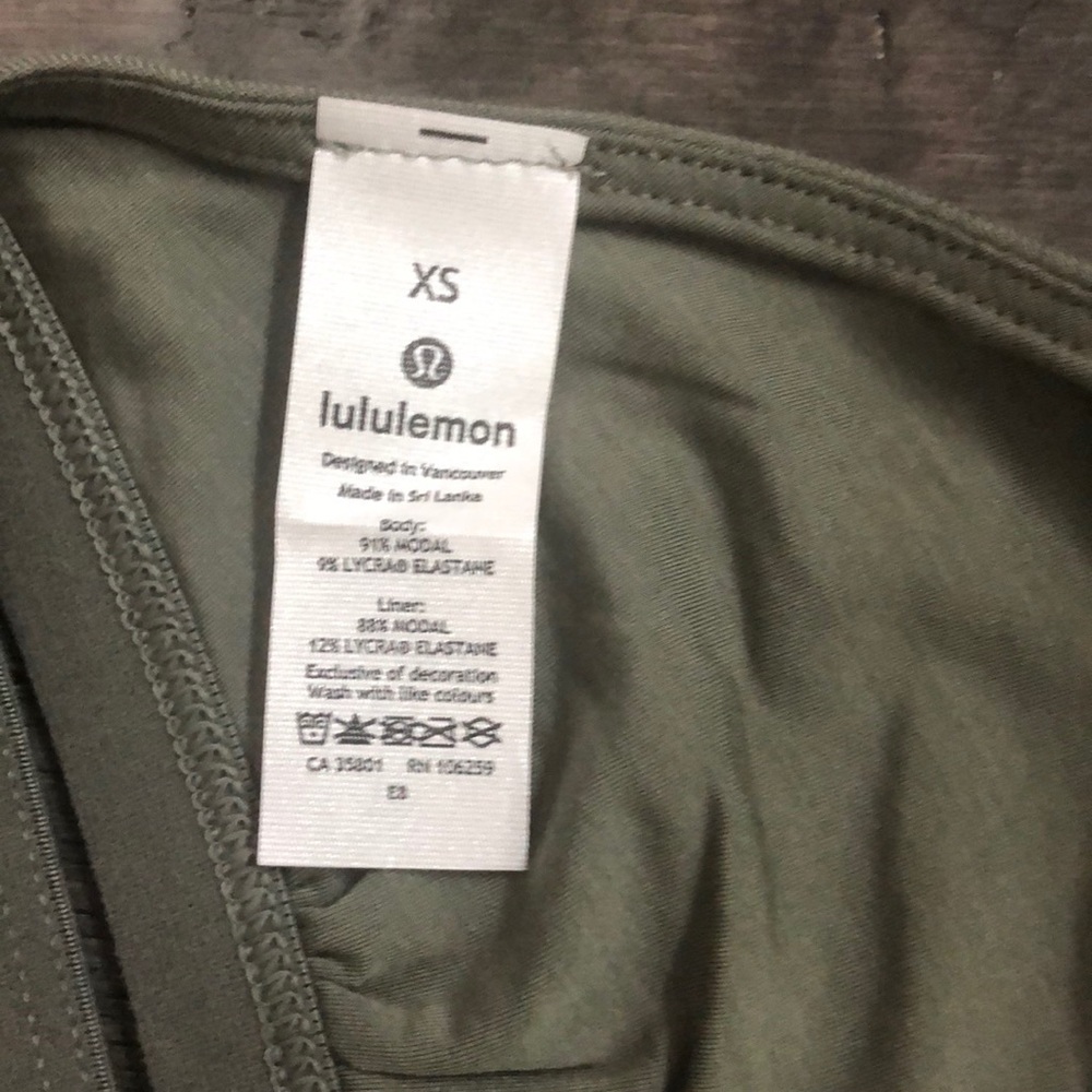 Lululemon Simply There Triangle woman’s Bralette - Picture 5 of 9